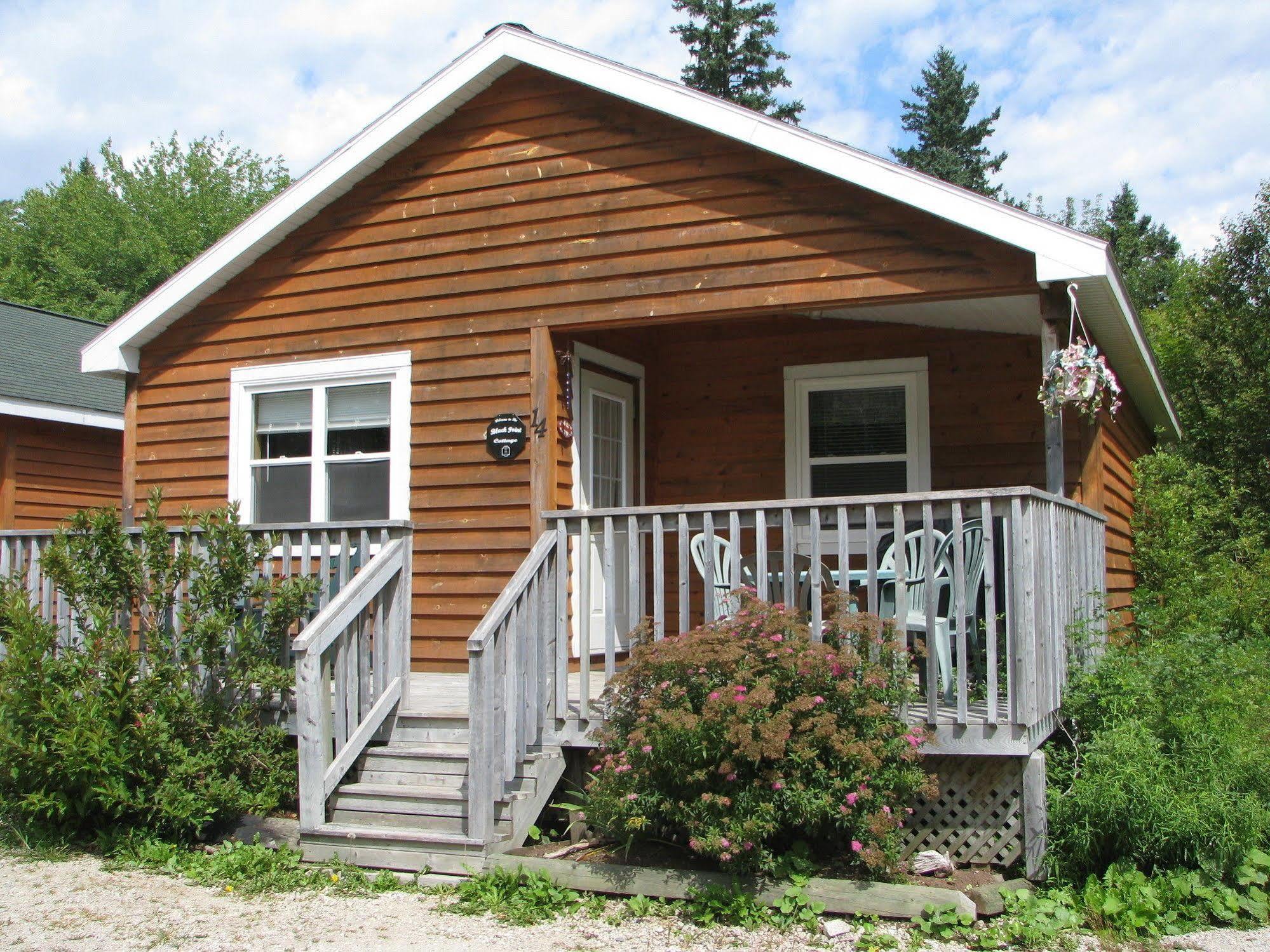 Anchorage House And Cottages Халифакс Екстериор снимка
