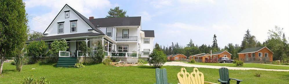 Anchorage House And Cottages Халифакс Екстериор снимка